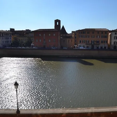 & Me בית הארחה פיזה