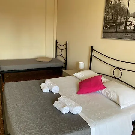 Guest house & Me