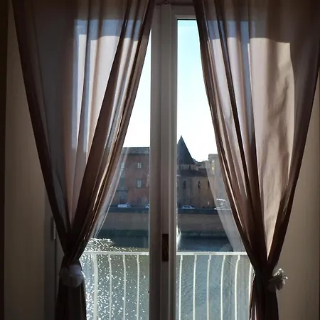 Guest house & Me *